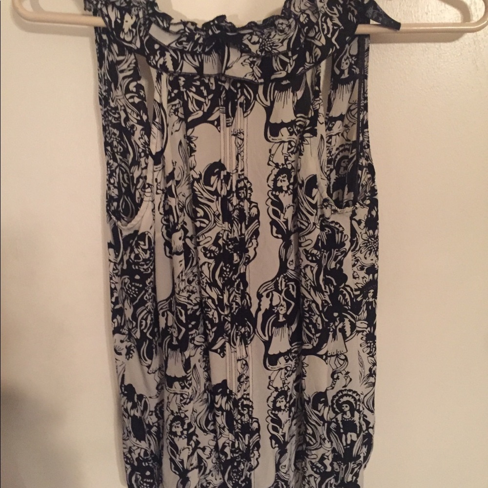 Top, by Guess